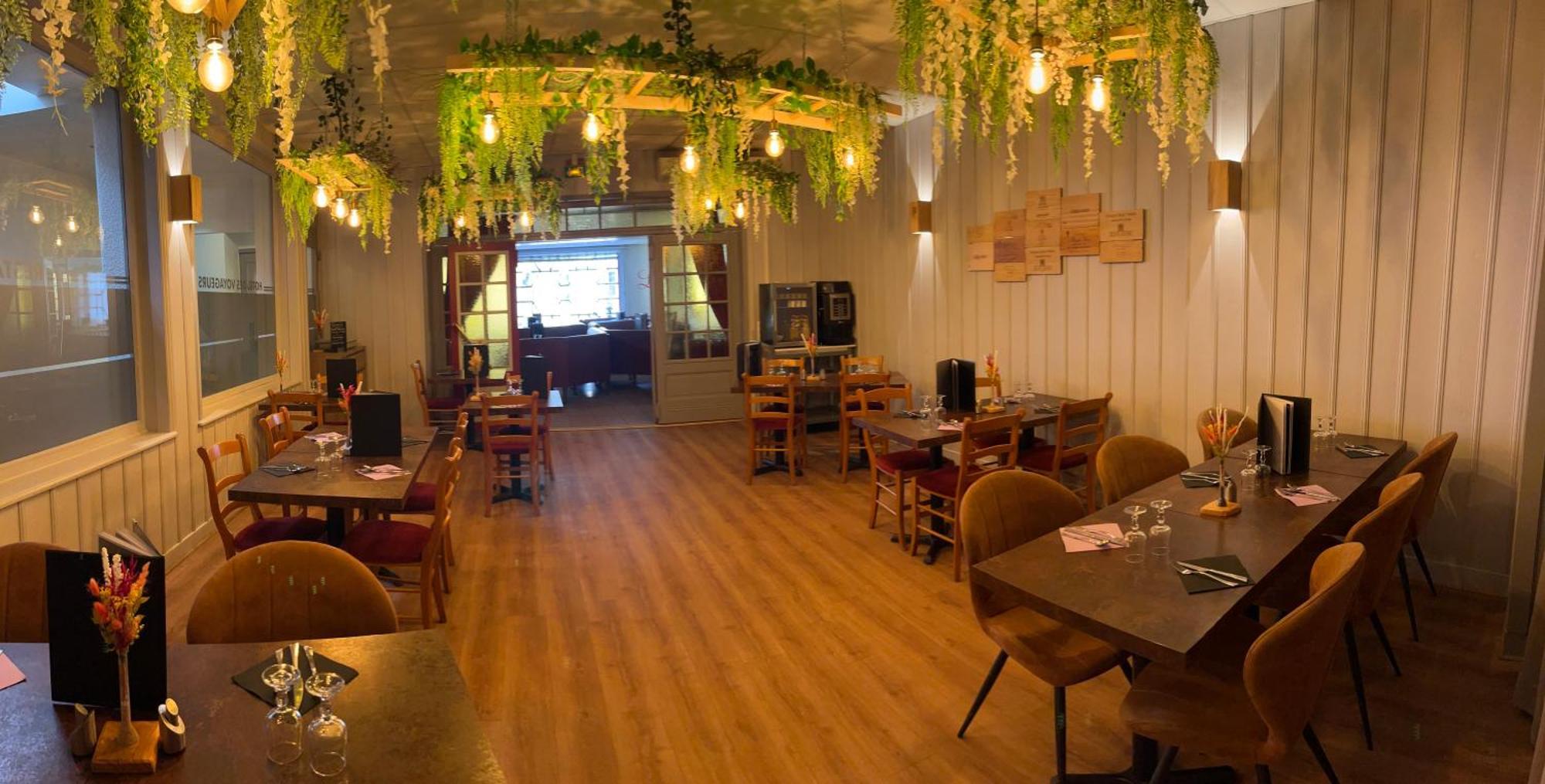 Logis Hotel Restaurant Des Voyageurs Saint-Paulien Экстерьер фото